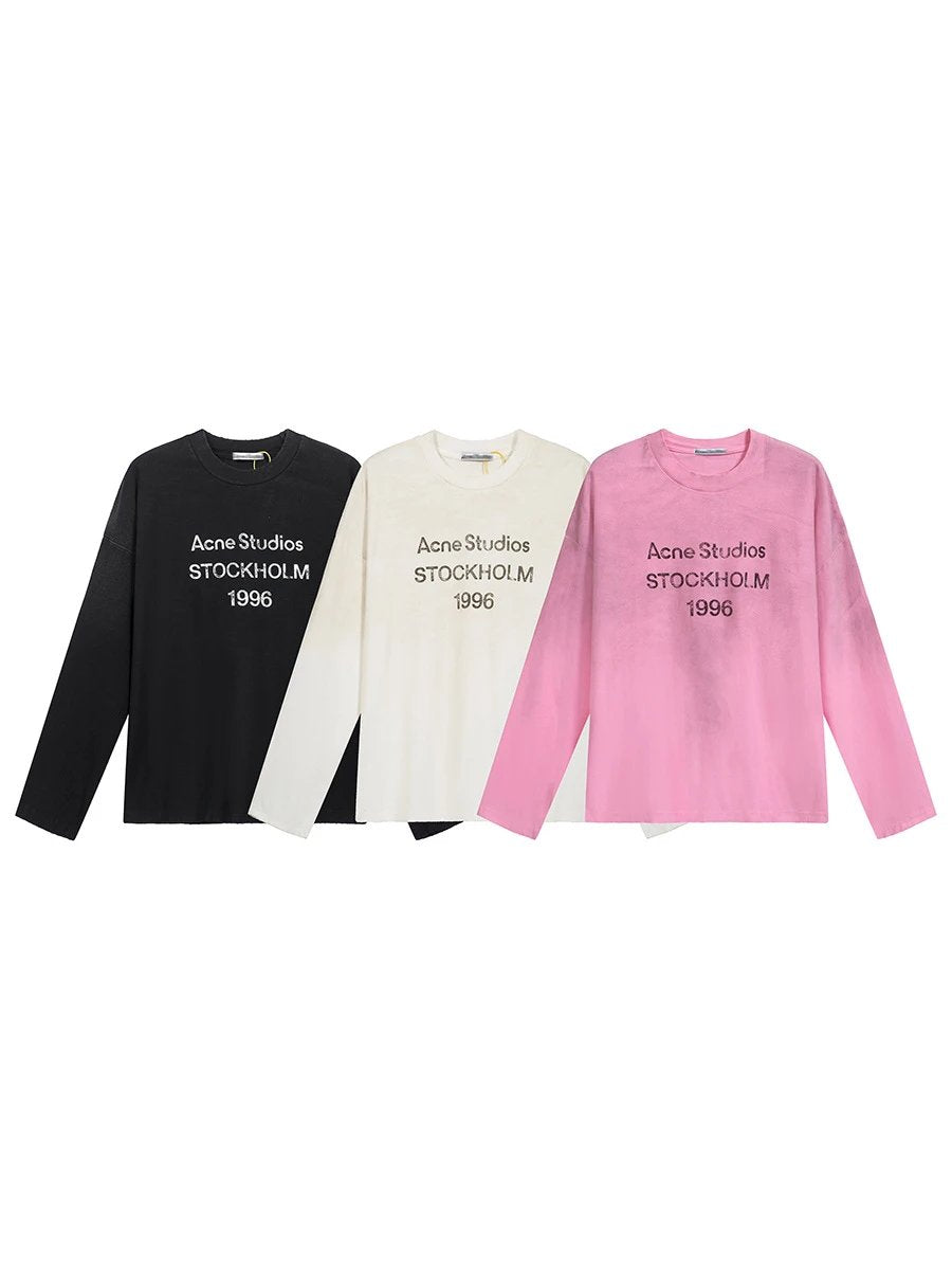 three colorway longsleeve with logo in the middle