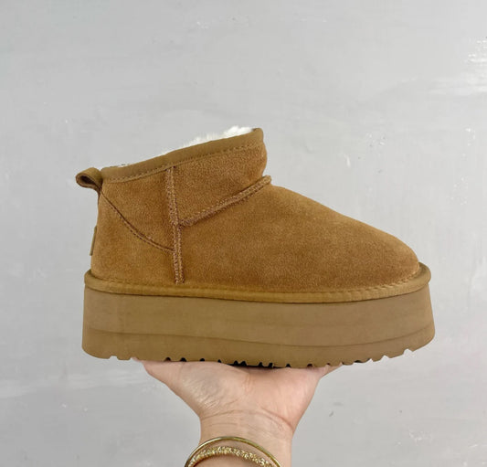 snow boots with furry lining